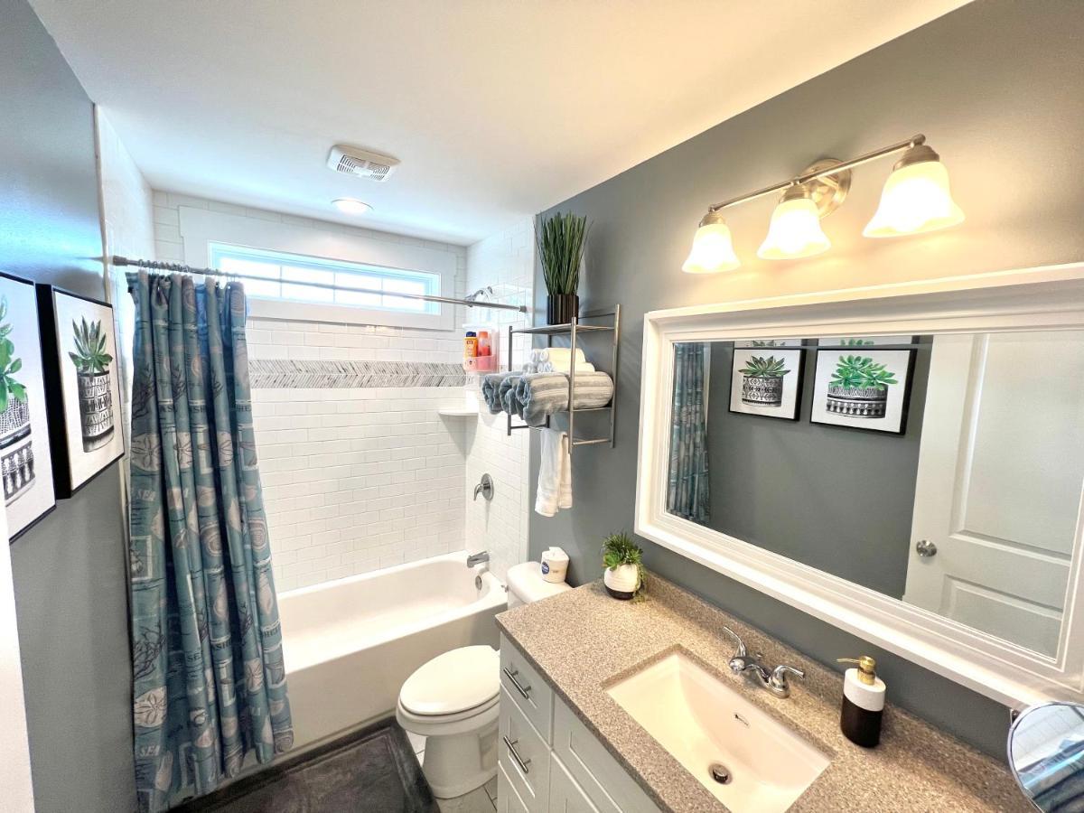 Stylish Cozy Tree House Pet Friendly!!! Villa Wilmington Exterior photo