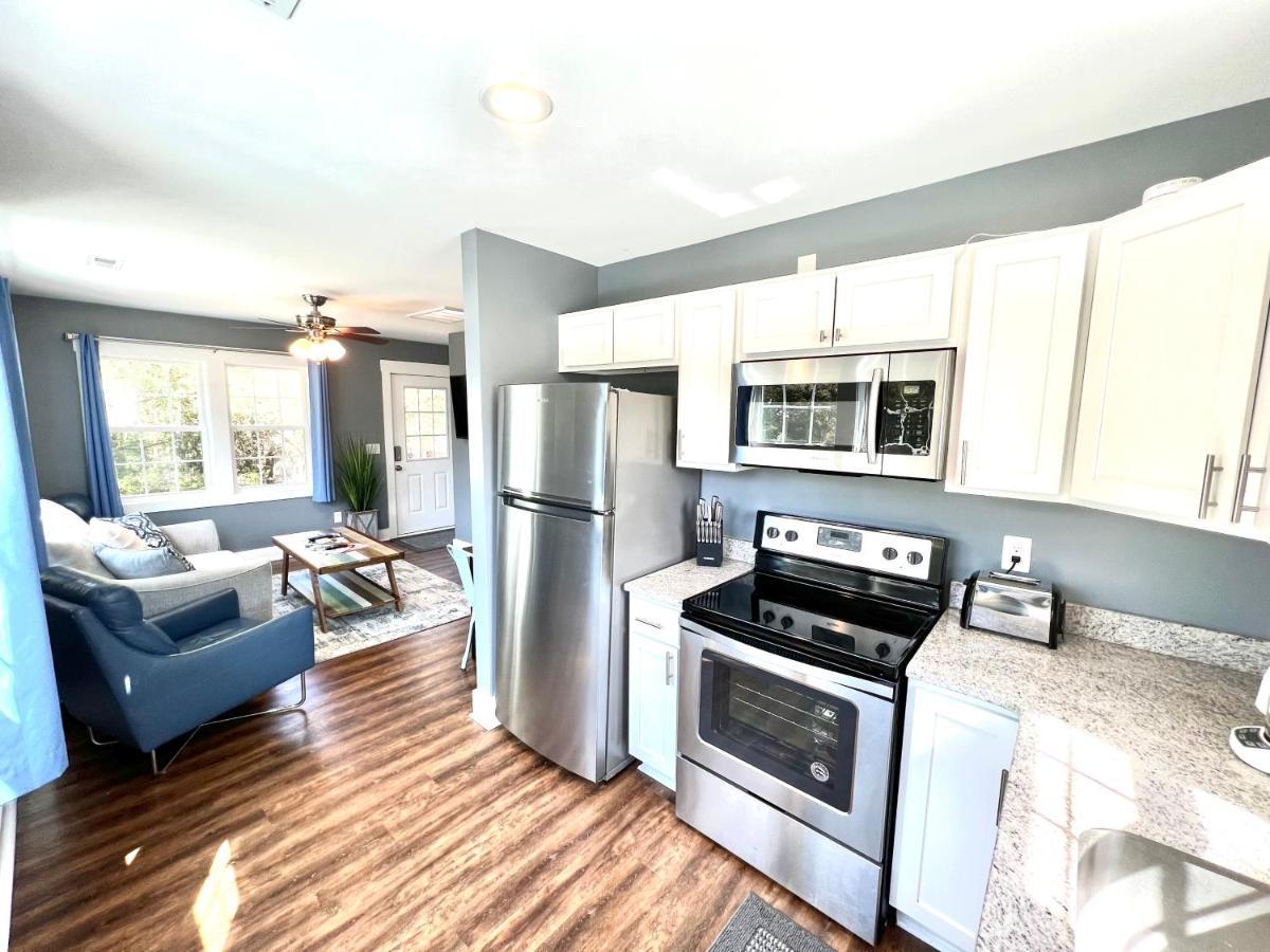 Stylish Cozy Tree House Pet Friendly!!! Villa Wilmington Exterior photo