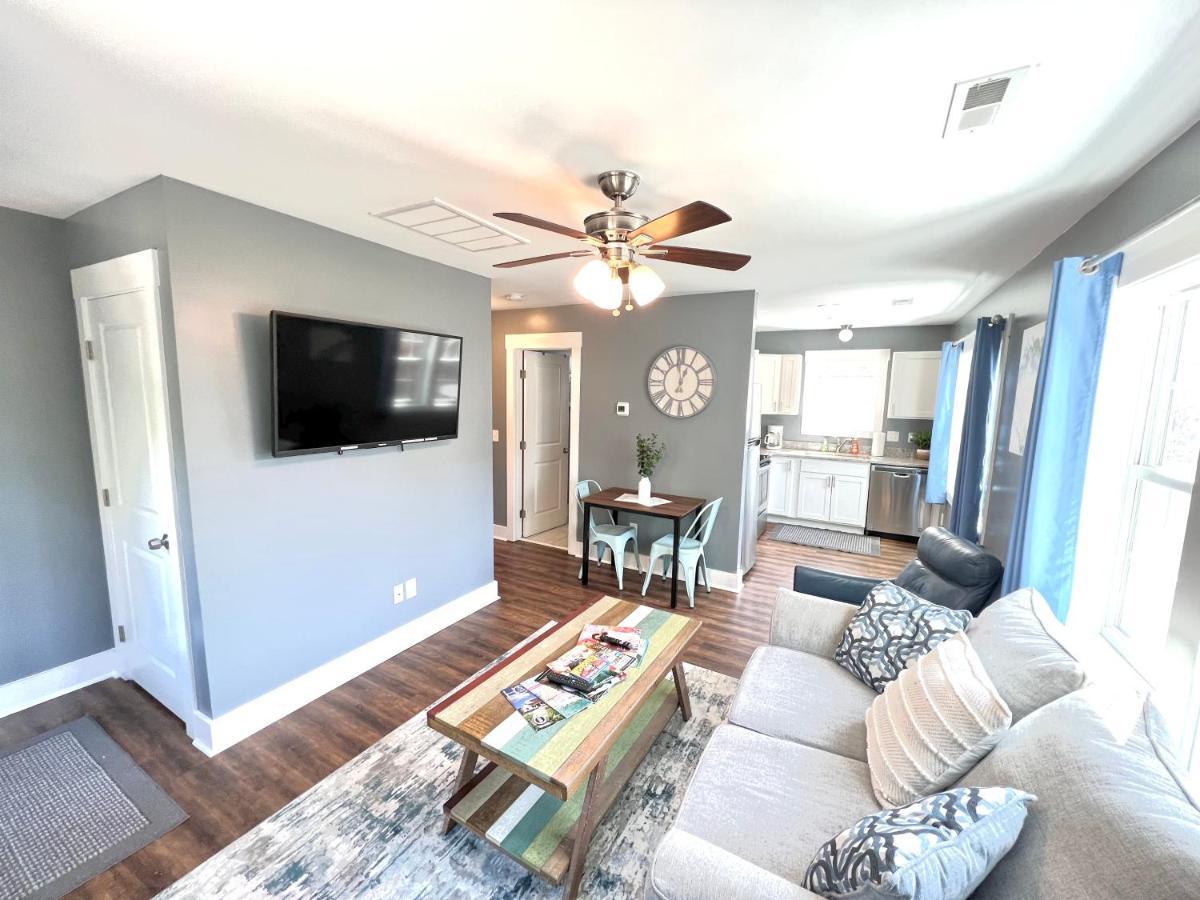 Stylish Cozy Tree House Pet Friendly!!! Villa Wilmington Exterior photo